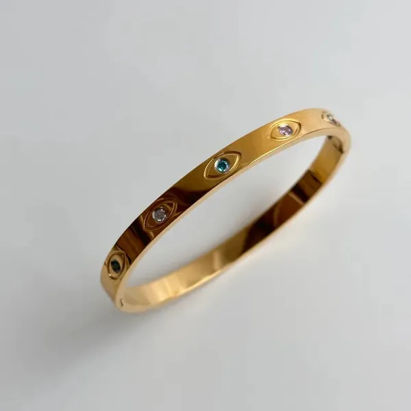 Gold_Eyes_Bracelet_For_Women